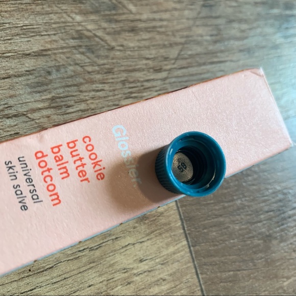 Glossier Limited Edition Cookie Butter Bomb dot com - Picture 7 of 7